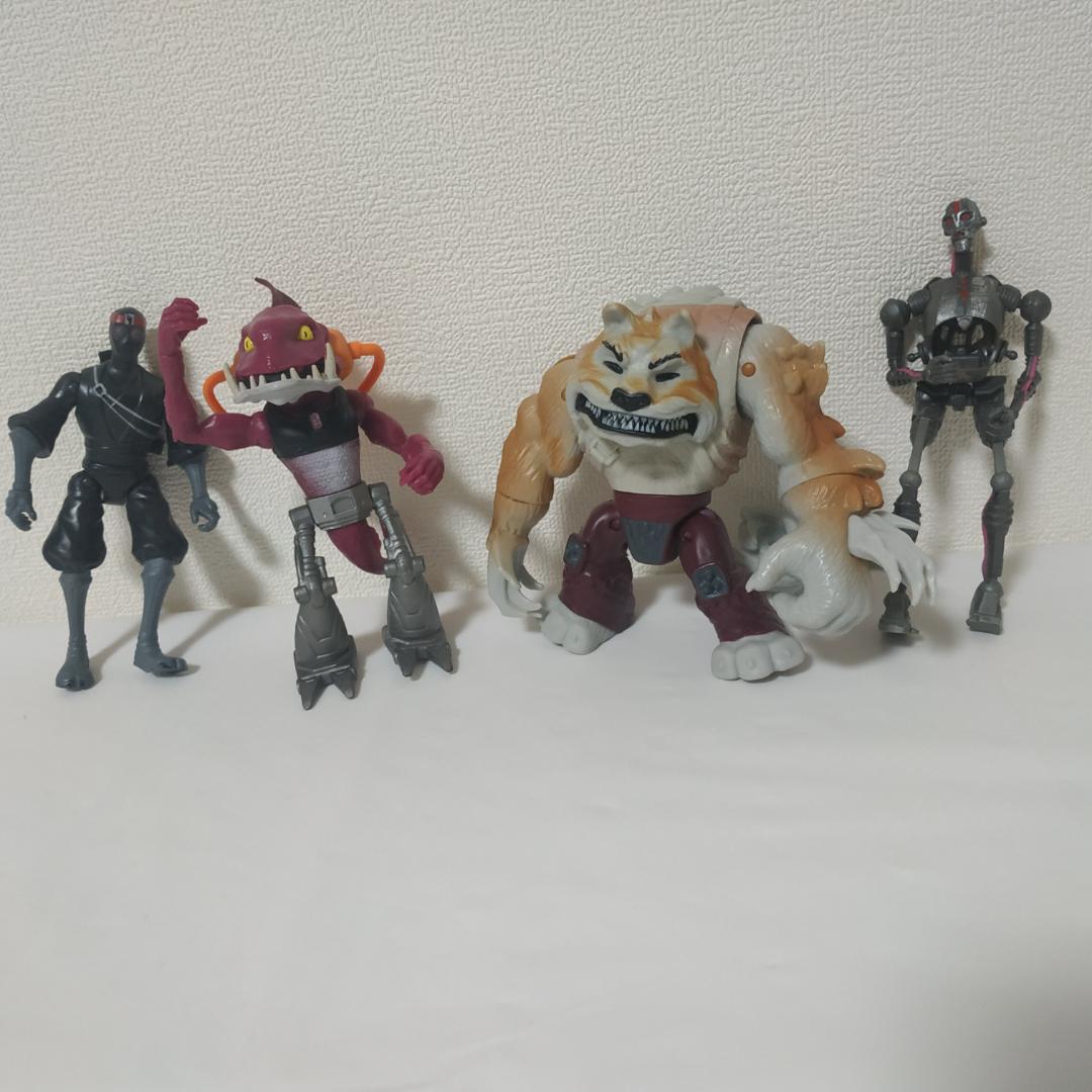 ミュータントタートルズ　フィギュアセット