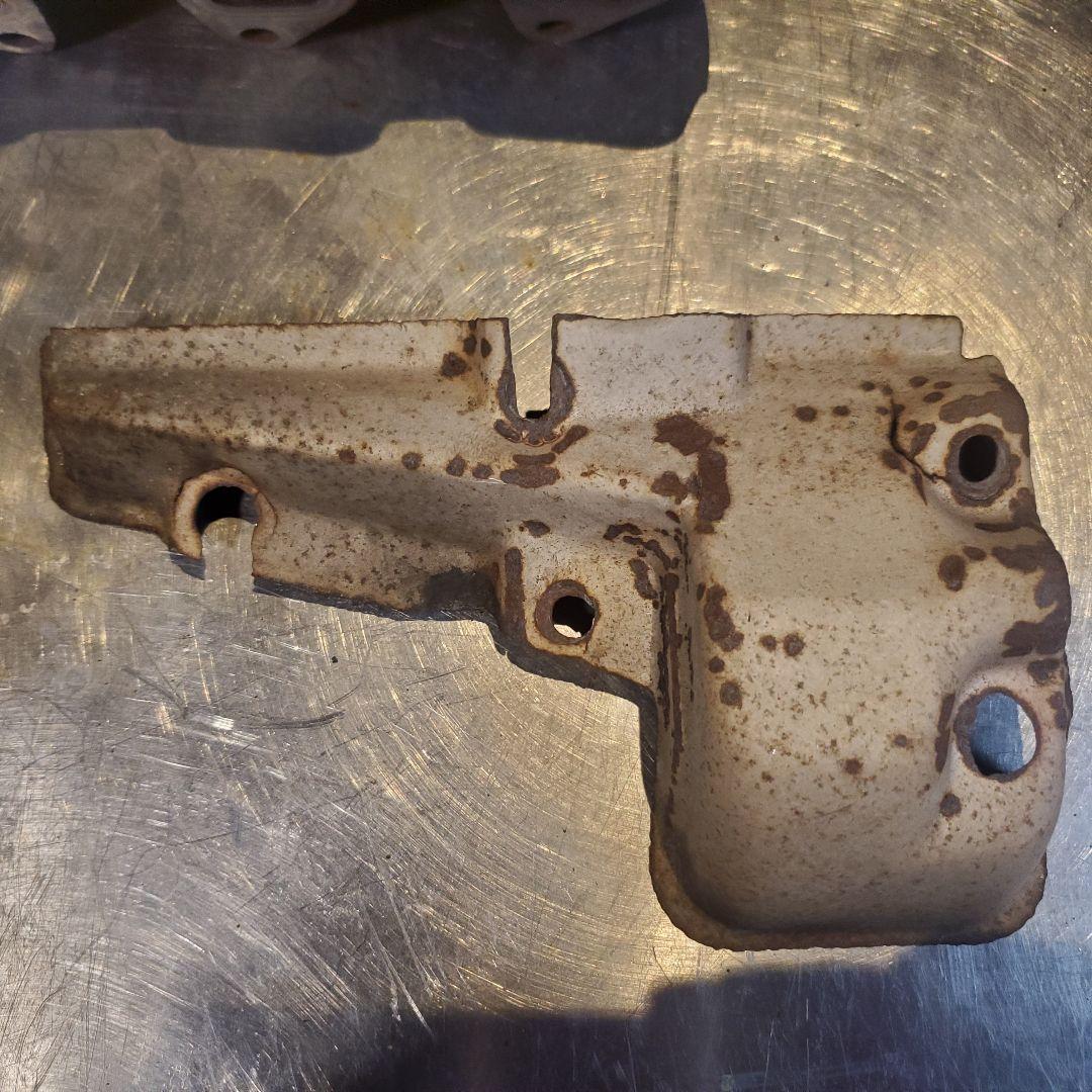 JA11V スズキジムニーエキマニ遮熱板ボルト