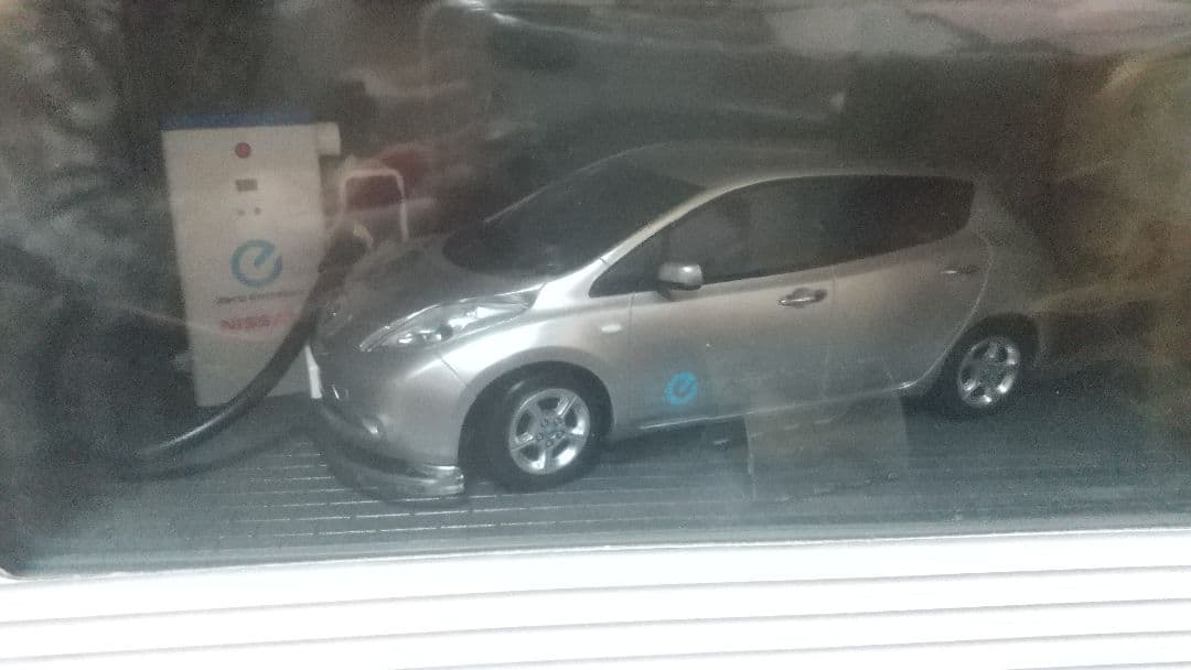 み*ー様 日産純正品 京商ミニッツ 1/32スケール 日産初代リーフ ラジコン