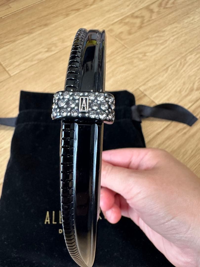 アレクサンドルドゥパリ カチューシャ 1.5センチ試着のみ