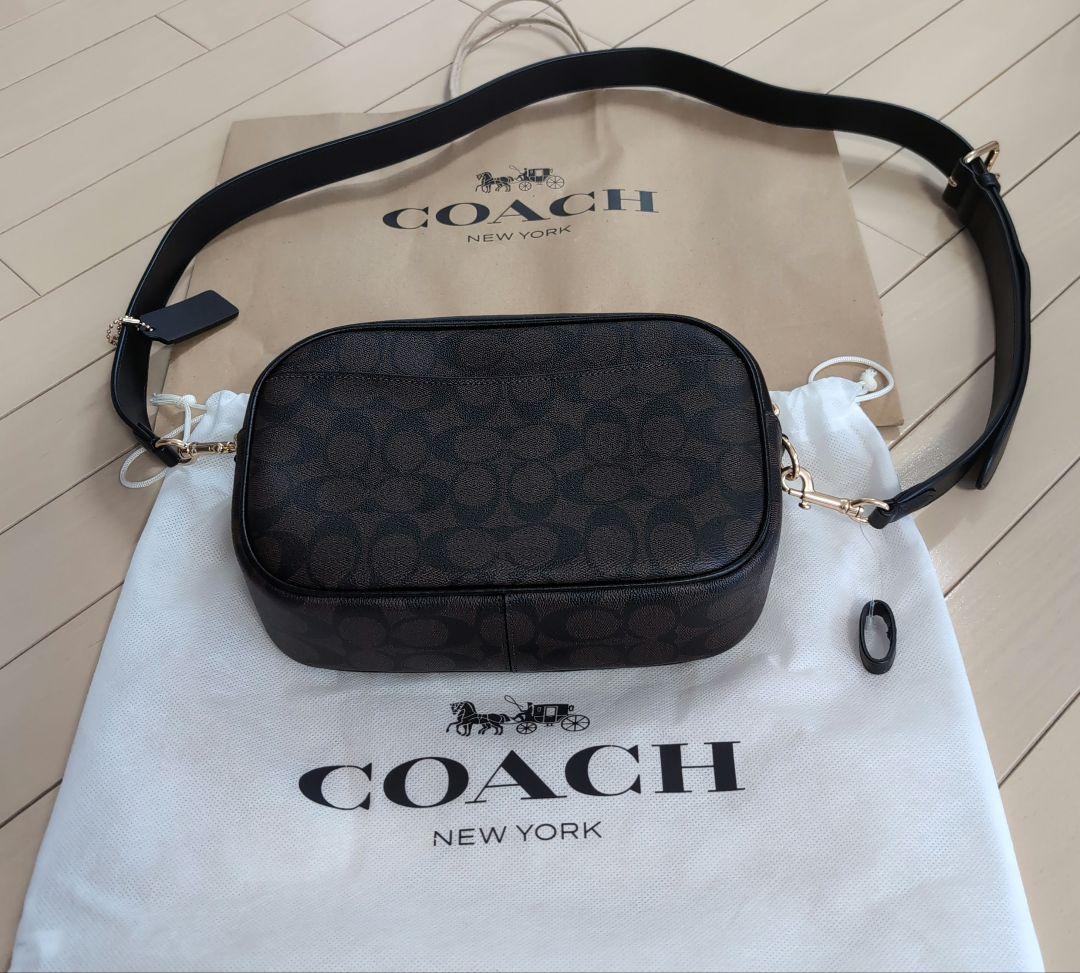 COACHショルダーバッグ　ブラウン