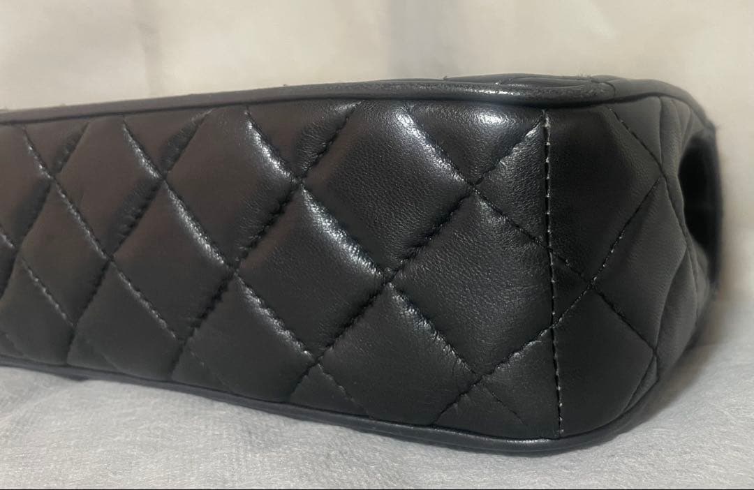 ひ*り様 Givenchy 黒いキルティングショルダーバッグ