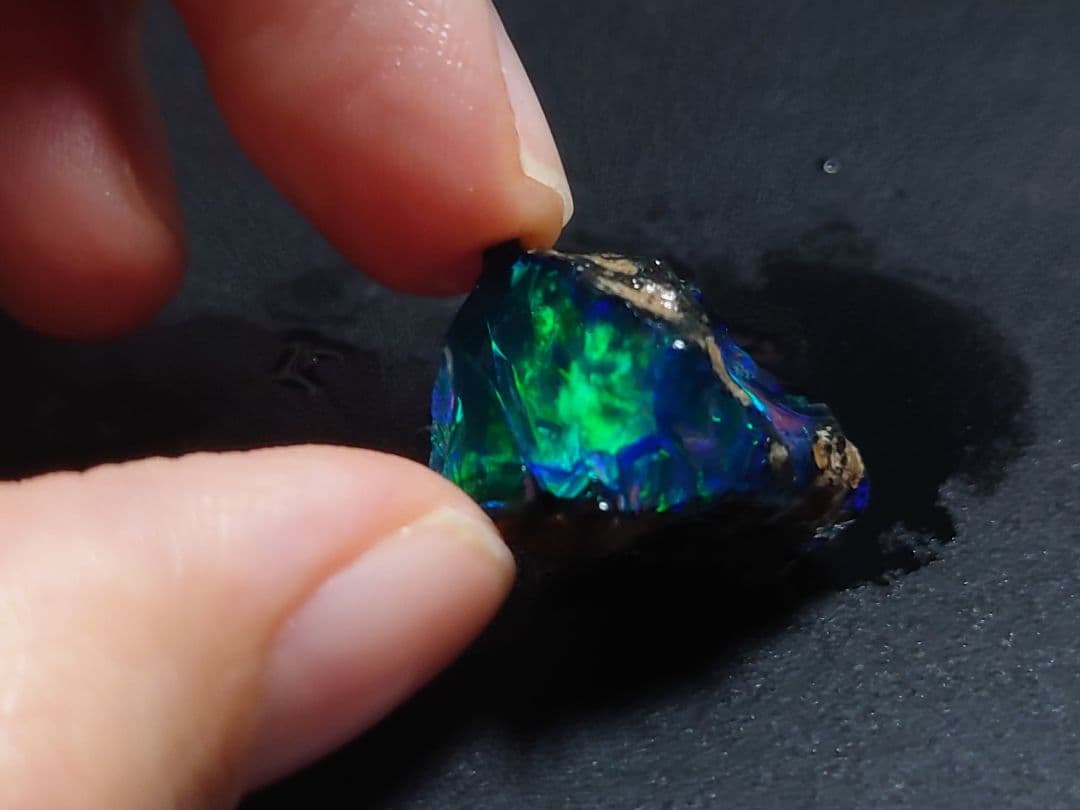 エチオピア オパール 原石 鉱物 標本 プレシャス ウェロ産