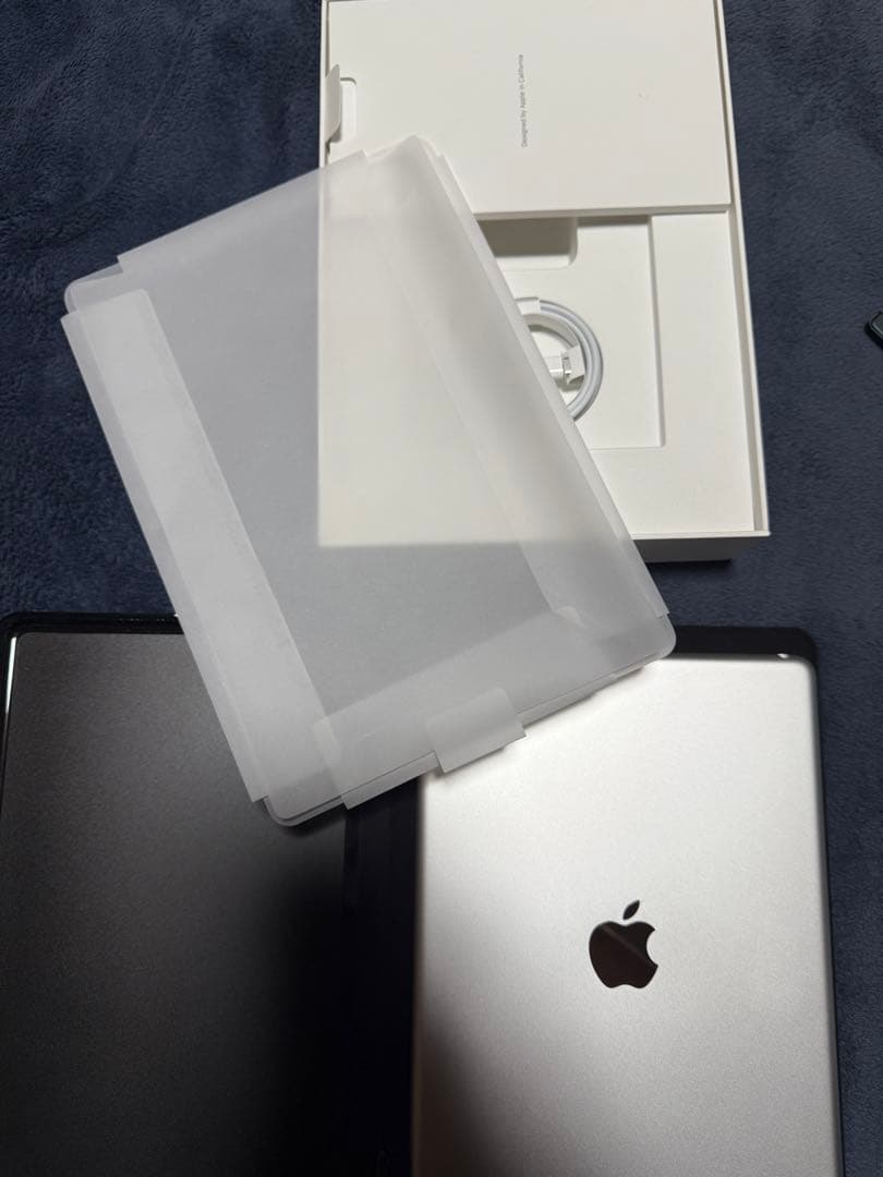 Apple iPad第9世代 Wi-Fi 64GB |カバー＆保護ガラス装着済み