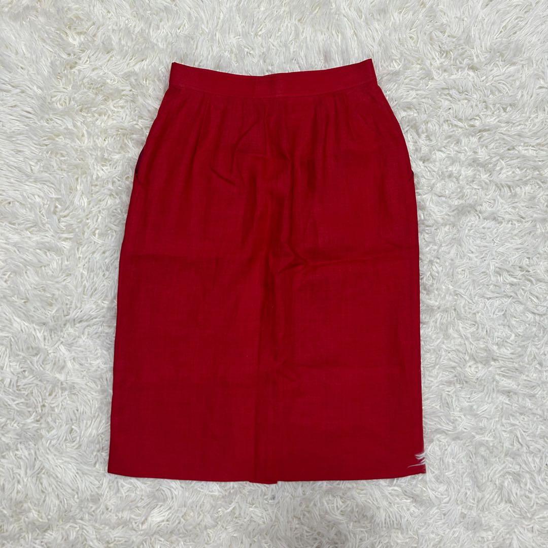 合馬公式アカウント1 　CHANEL スカート　赤　ミディ丈　スーツ地