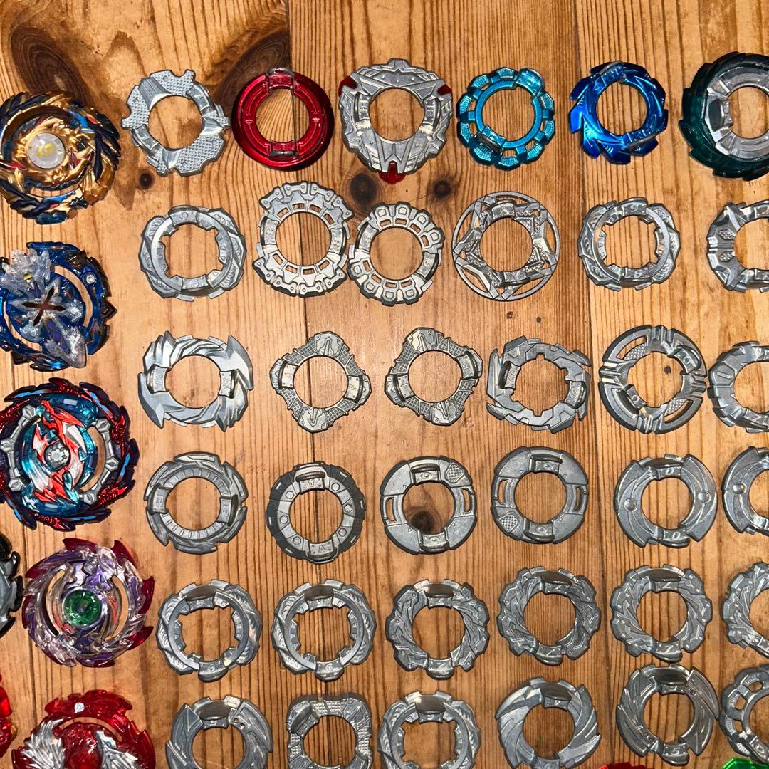 ベイブレード まとめ売り ランチャー付 中古品 コマ おもちゃ - メルカリ