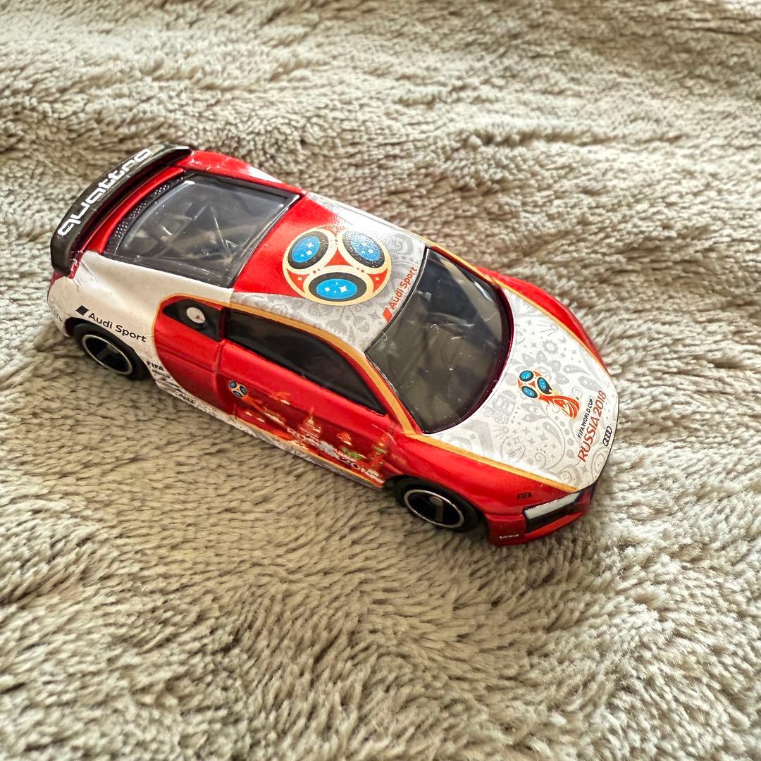 特注トミカ Audi R8 ロシアワールドカップ記念