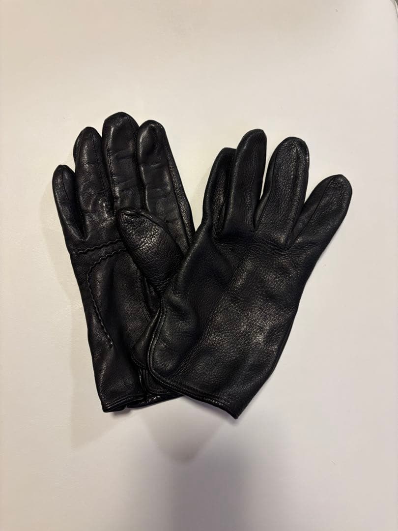 ダンヒル レザー製 黒手袋 エンブレム付き 新 デザイン