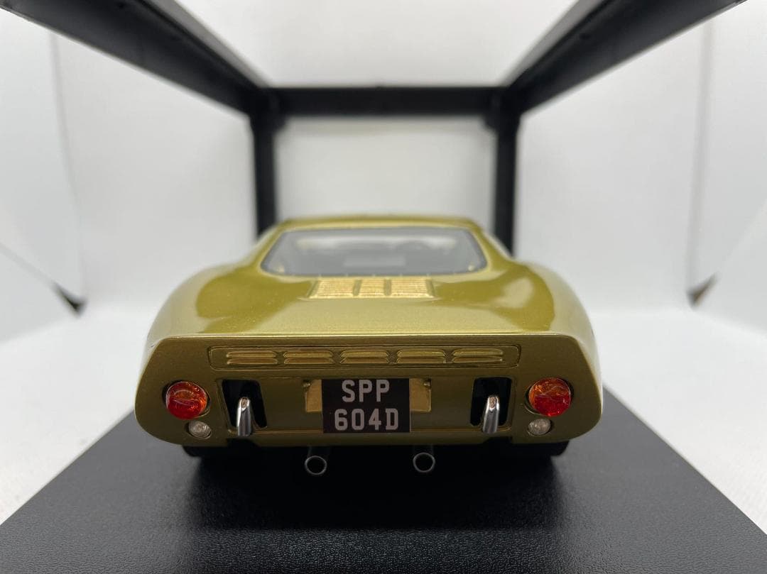 104-031 Cult 1/18 フォード GT40 Mk III 1966