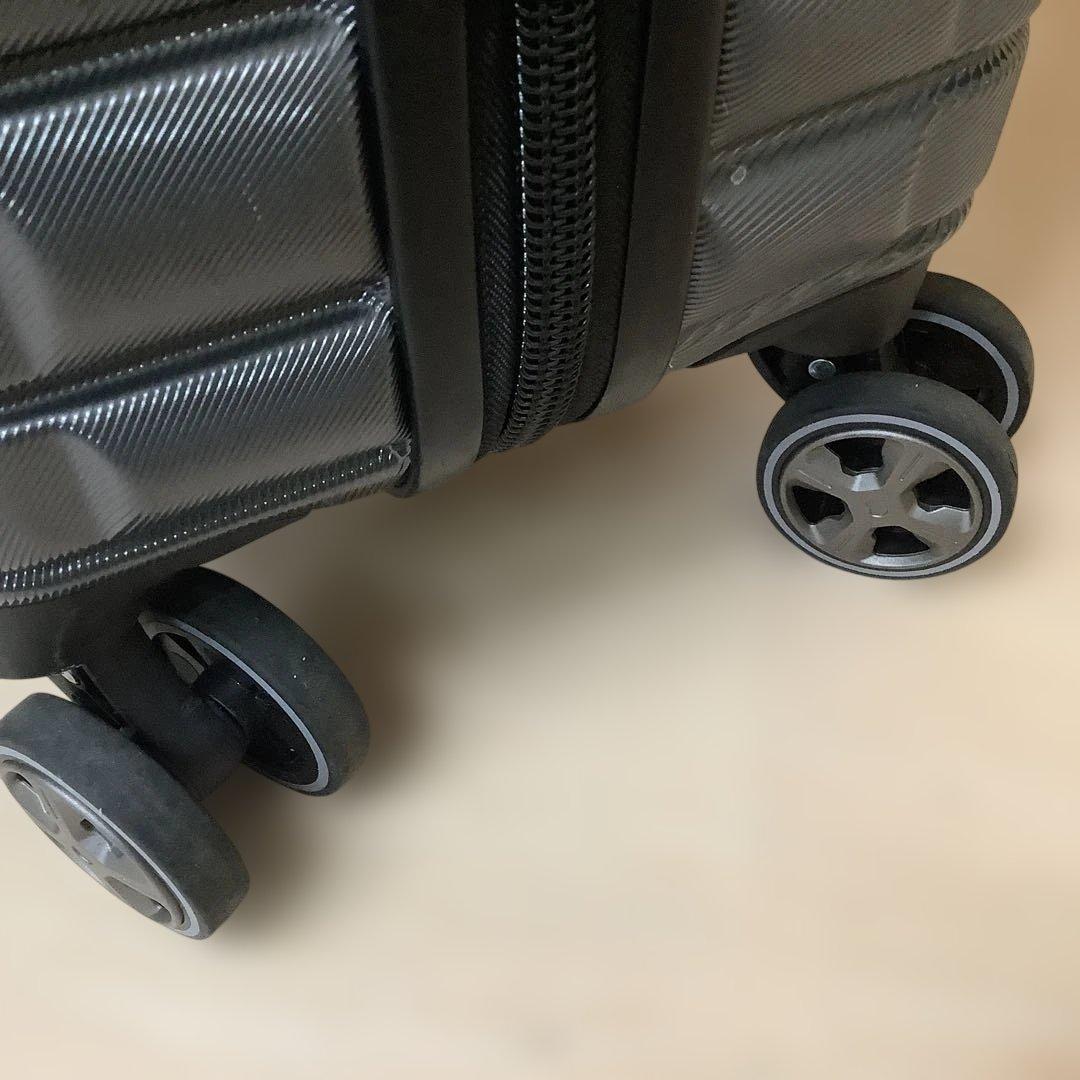 DELSEY PARIS スーツケース 23インチ シルバー ※403 - メルカリ