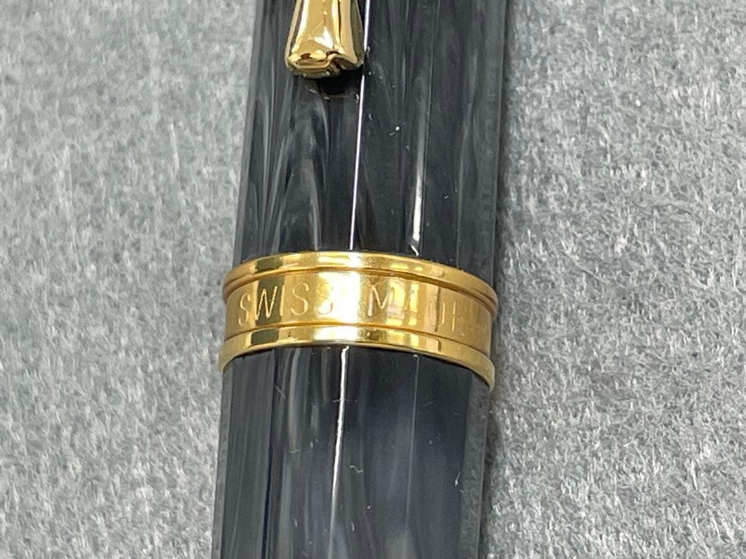 【未使用】カランダッシュ　CARAN d'ACHE　万年筆　M