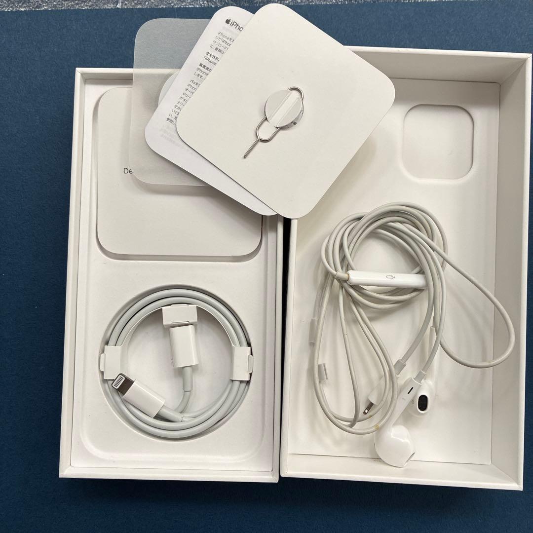 iPhone12 64GB ホワイト SIMフリー バッテリー79% - メルカリ