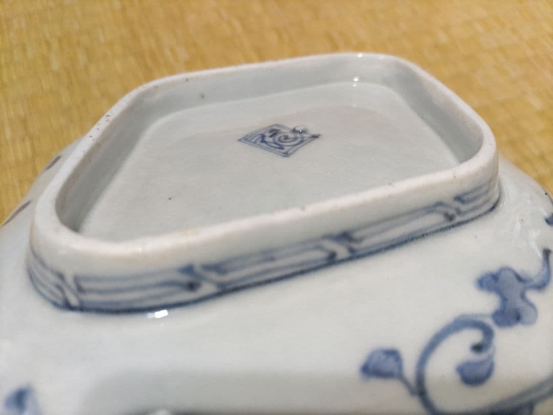 古伊万里　型紙摺　印判　入隅　菱形　皿（21×17cm）二重角福　藍柿