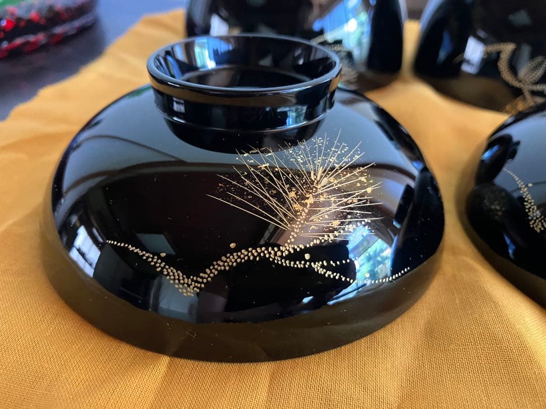 輪島塗　沈金　夫婦吸物椀　夫婦椀　蓋付お椀　お椀　２客　松に松笠