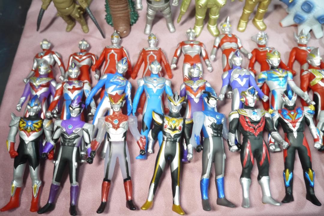 ウルトラヒーローシリーズ500　ウルトラ怪獣シリーズ500　ソフビ　106体