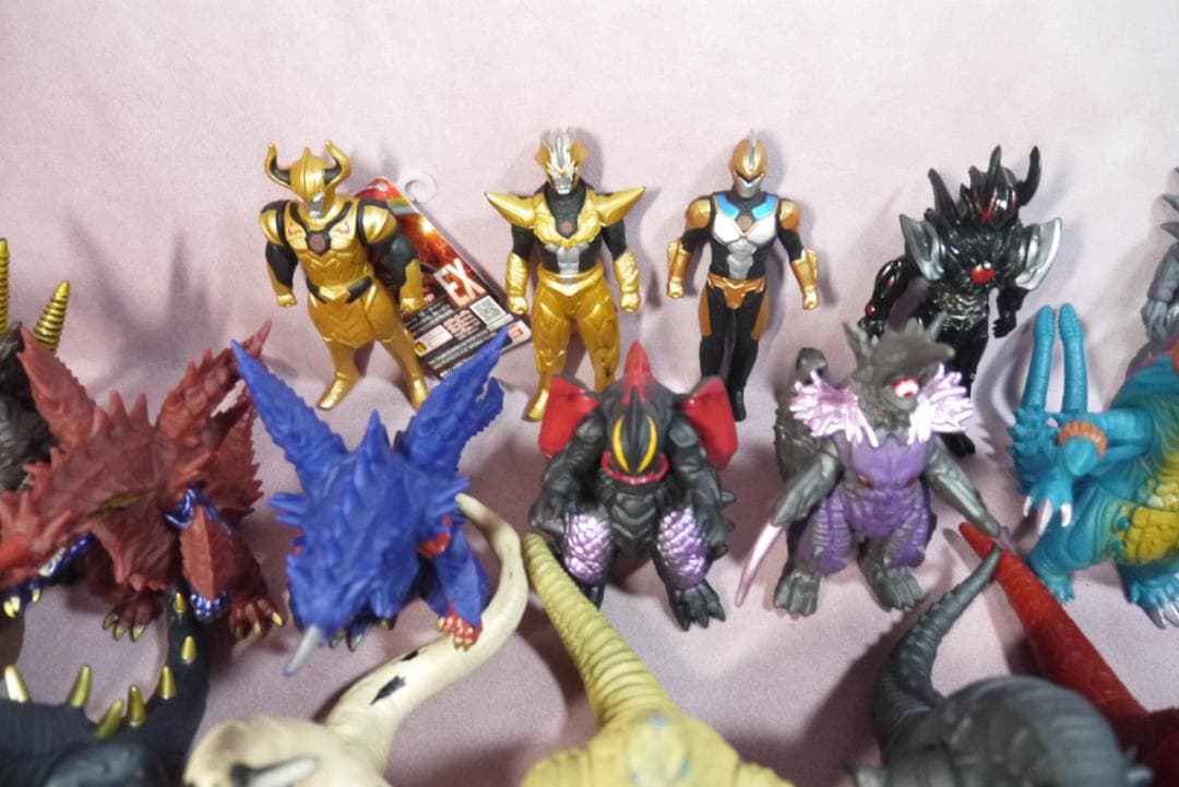 ウルトラヒーローシリーズ500　ウルトラ怪獣シリーズ500　ソフビ　106体