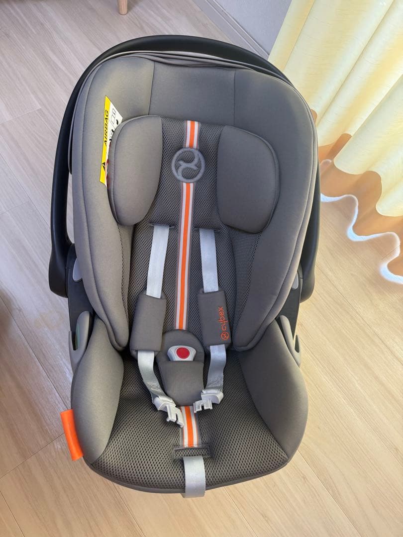 お値下げ中！ほぼ未使用【cybex】サイベックス ・クラウドG i−size