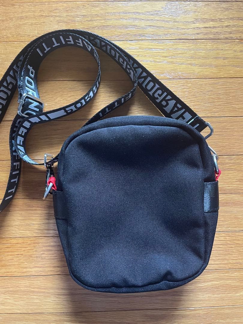 ポルノグラフィティ ショルダーポーチ ワズビル - メルカリ