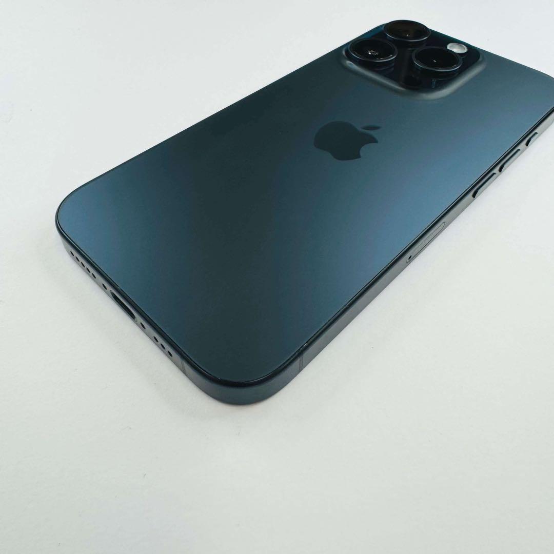 iPhone 15 Pro 128GB SIMフリー 美品バッテリー純正100％