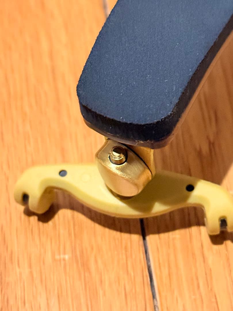 バイオリン肩当て Kun Bravo(ブラボー) 4/4