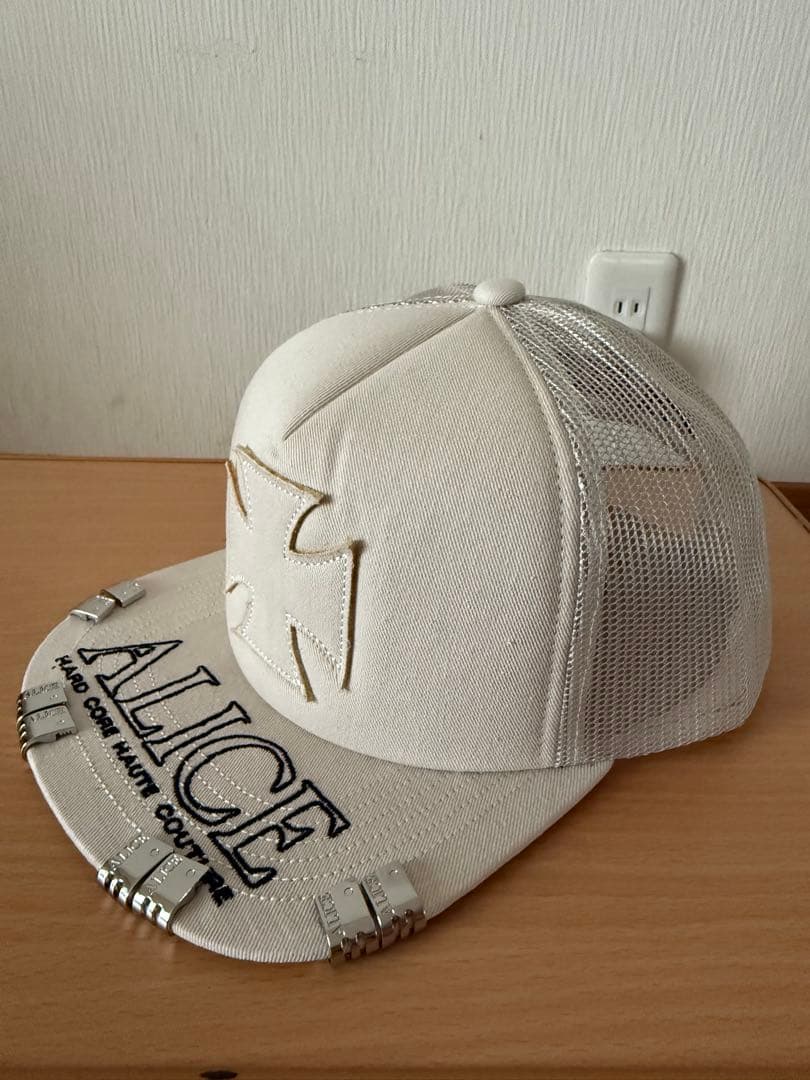 ALICE HOLLYWOOD ATELIER TRUCKER CAP