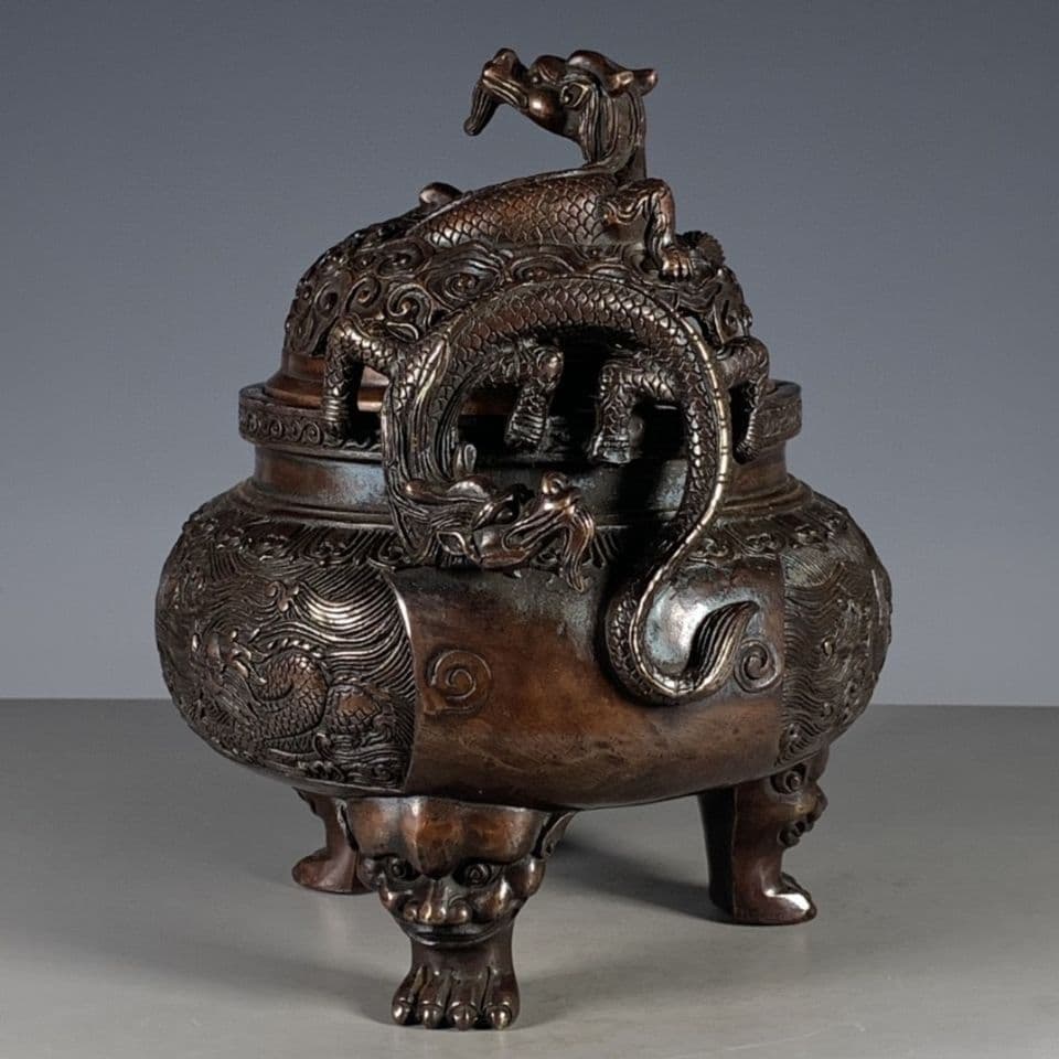 三足鼎 双耳九龍熏香炉 彫刻 置物 開運 金運 風水 工芸品 美術品