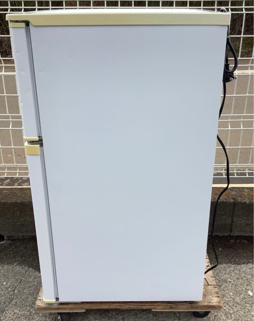 Mahe オーヤマ 2ドア冷蔵庫 IRR-A09TW-W 18年製 90L
