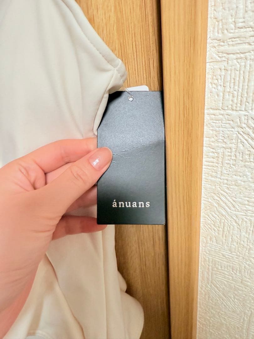 アニュアンス　ワンショルダーフリルスイムウェア　白　M