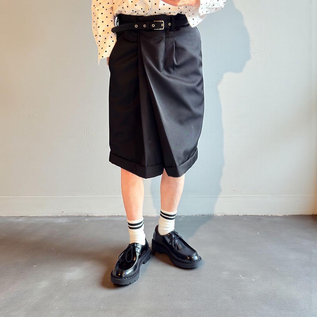 コムデギャルソン黒キュロットパンツ