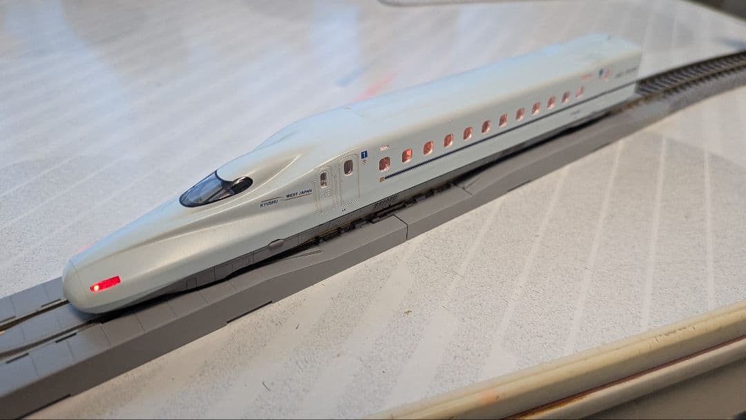 九州新幹線 N700系 室内灯入