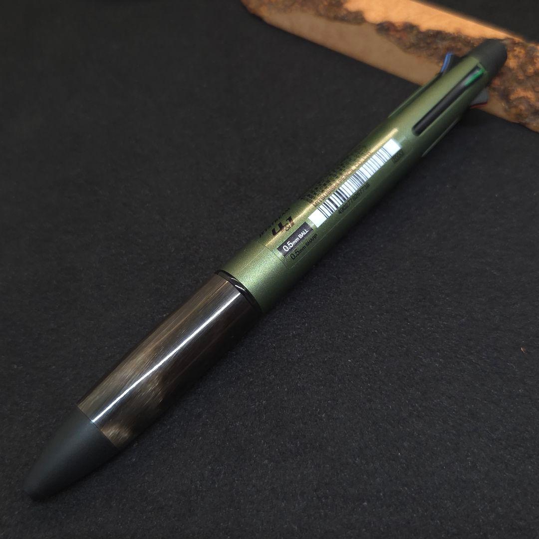 No.152ジェットストリームダークグリーン4&1カスタム水牛の角芯持ち仕様