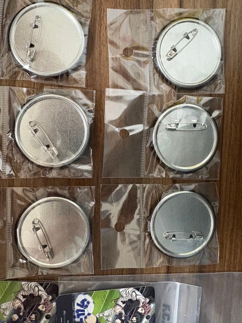 コンプリート　FCRB ブルーロック　ブリストル　缶バッチ　ソフ　ナイキ　シュプ