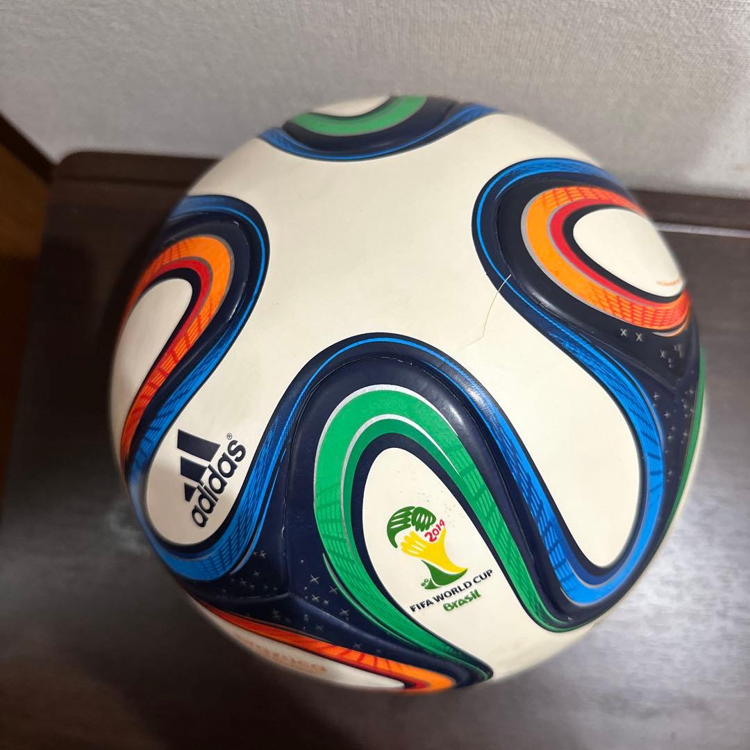 adidas Brazuca サッカーボール 2014FIFAワールドカップ - メルカリ