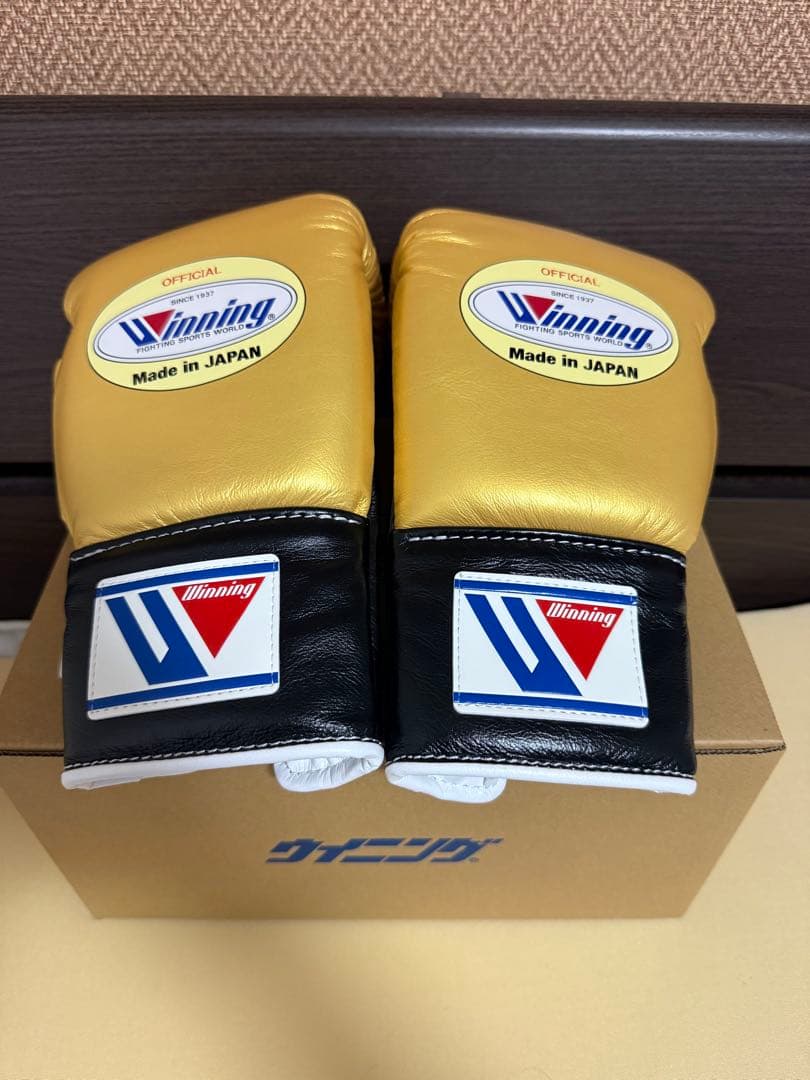 ウイニング winning ボクシンググローブ ネイビー／金 8オンス 紐式