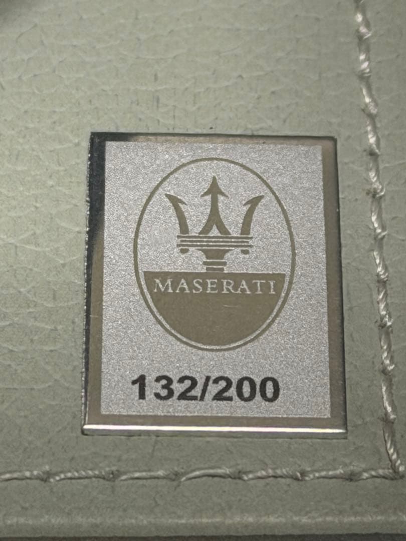 【未使用品】マセラティ レヴァンテ モデルカー グレー 1/18 BBR製