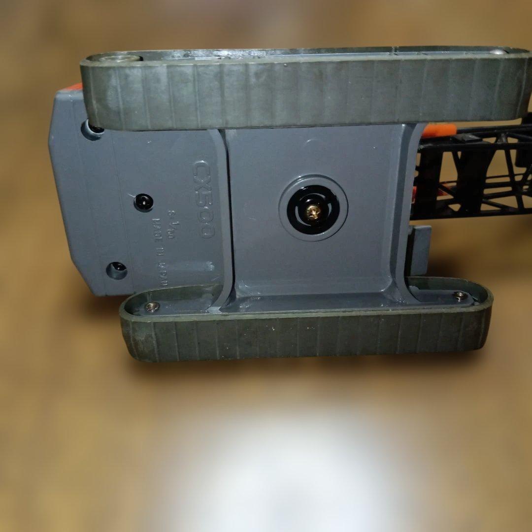 日立 クレーン車 オレンジ色