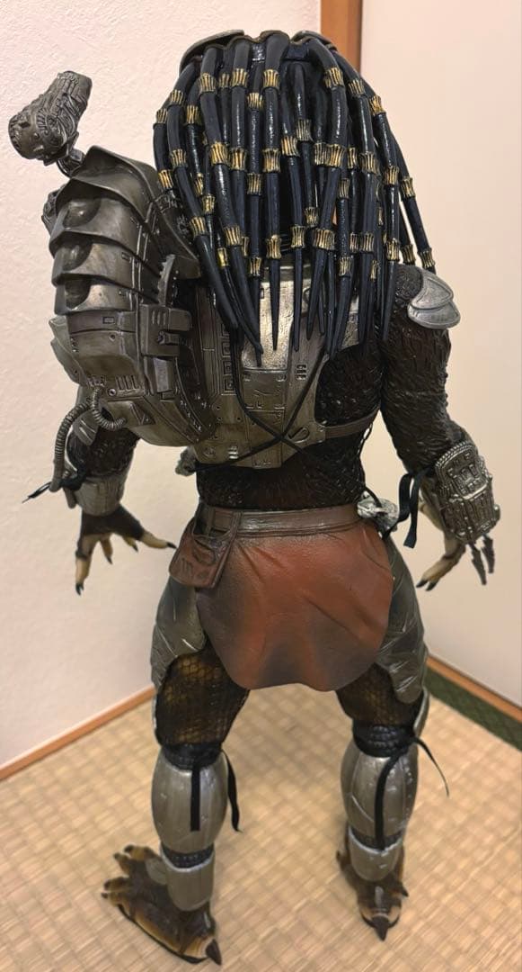 ネカ1/4プレデターフィギュア 3体セット