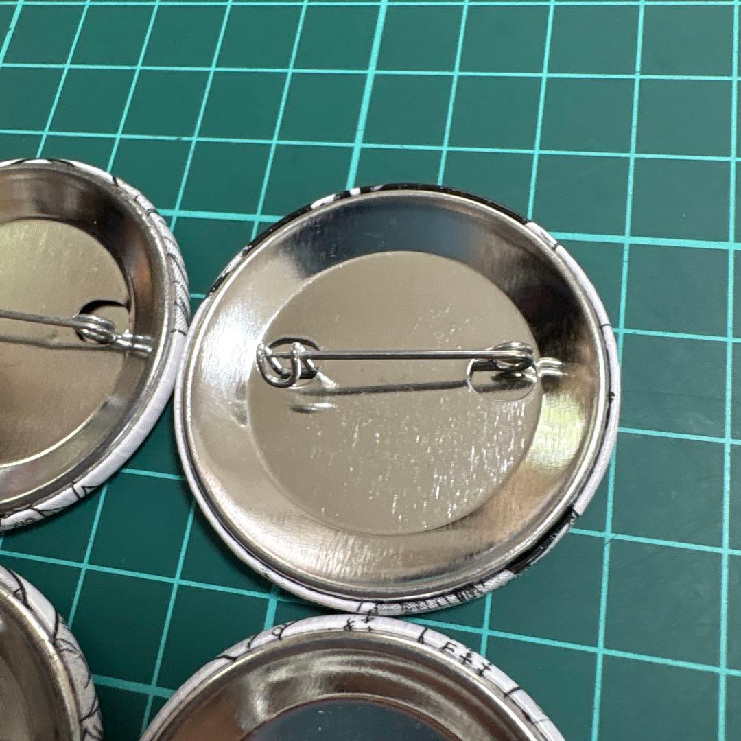 紀伊カンナ 春風のエトランゼ 缶バッジ 4種類