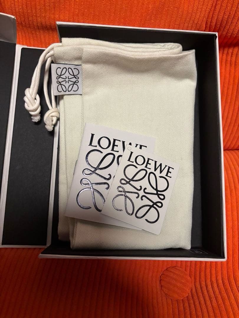 【本日22時までお値下げ中】LOEWE レザー ケース　ロエベ　財布