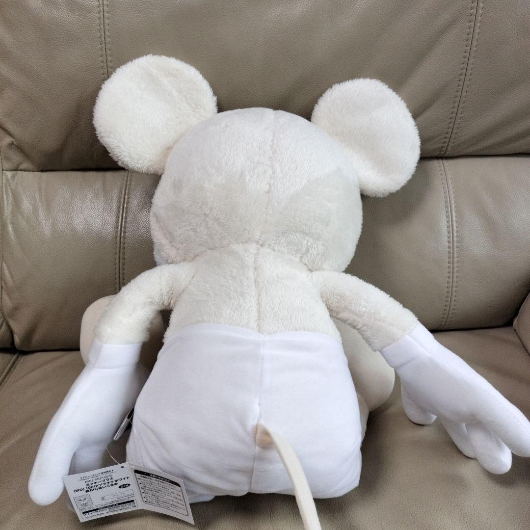 ディズニー100周年 プラチナホワイトミッキーマウス 超BIGぬいぐるみ