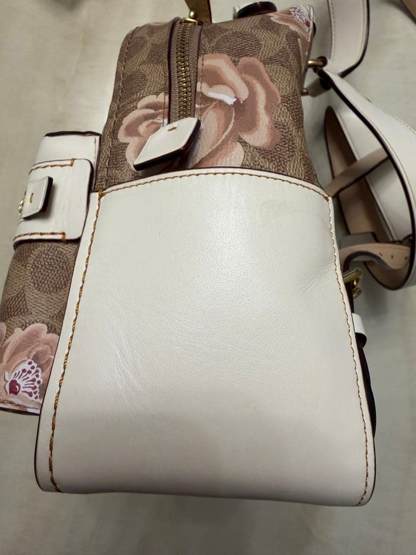 極美品COACH キャンパス バックパック 23 シグネチャー ローズプリント
