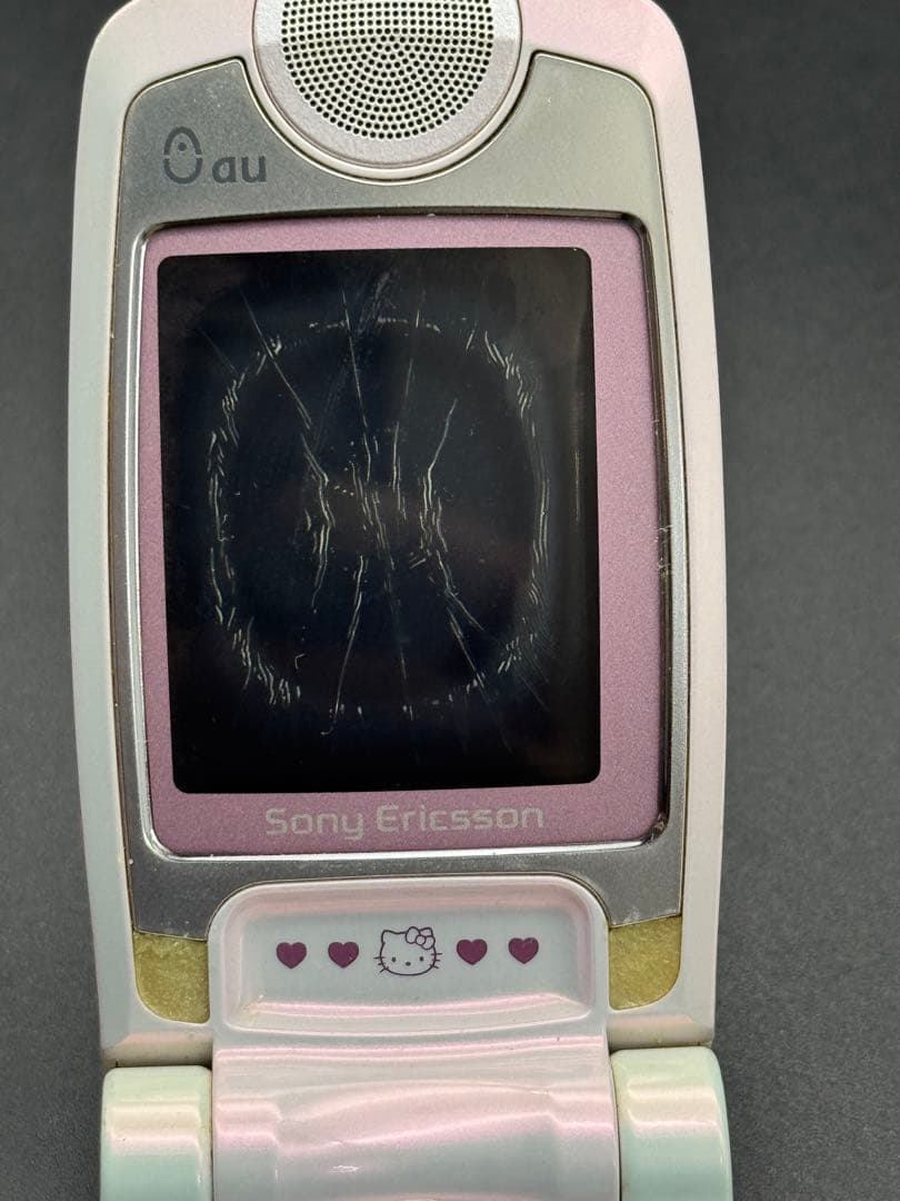 サンリオ ハローキティ 携帯電話ガラケー A3014S キティちゃん