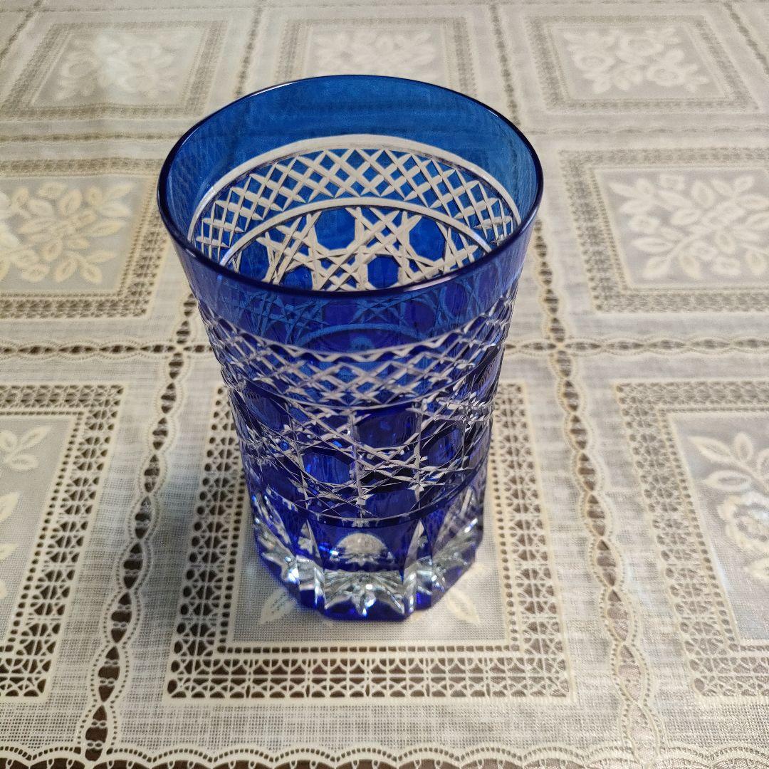 未使用 ヤマザキガラス 薩摩切子 藍色 矢来、籠目 菊透かし紋 水割りグラス