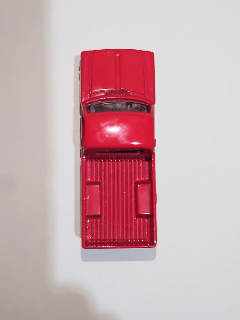 香港トミカ ダットサン レッド トミカミニカー 黒箱 42