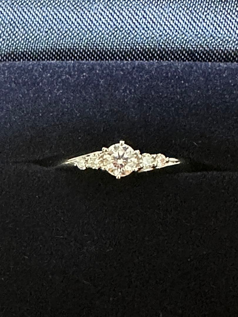 4℃ブライダル　プラチナ　リング　アクセサリー