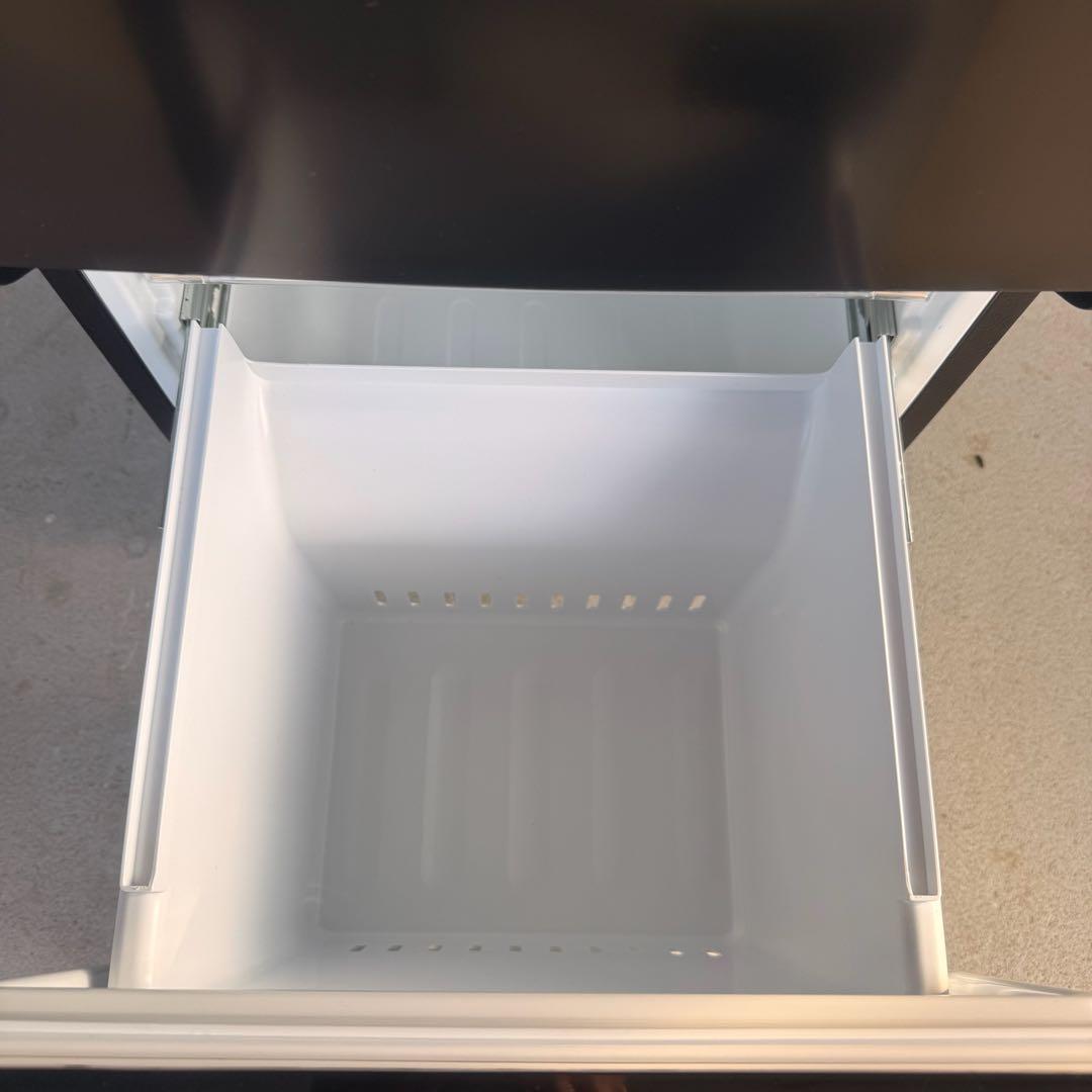 ● 美品 女性オーナー REFAGE 冷蔵庫 YRZ-F15LK 156L