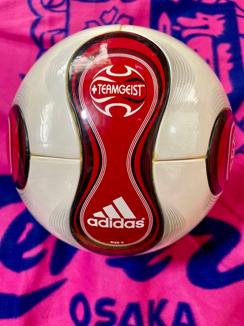 adidas TEAMGEIST サッカーボール