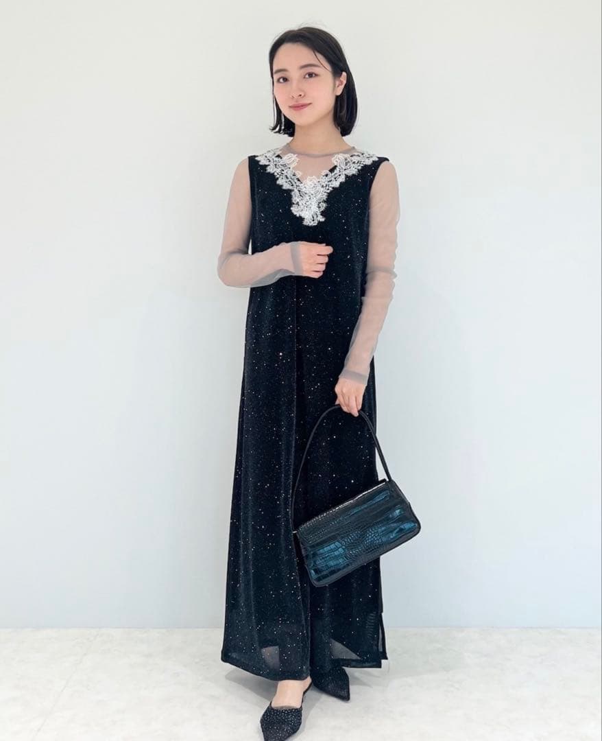 み*き様 【LEJA】レースネック透け袖スリットキラキラロングドレス