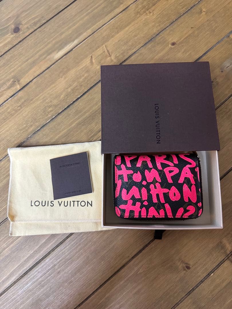 ルイヴィトン　ジッピーパースケース　モノグラムグラフィティ