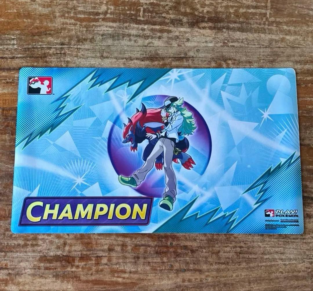 ポケモンカード Nのゾロアーク LC チャンピオン プレイマット 海外 Nのゾロアーク チャンピオン プレイマット - らぐなろっくゲーミング